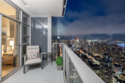 Loft / Bonus Room Photo of 5205 1289 Hornby Street, Vancouver, BC