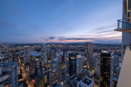 Swimming Pool Photo of 5205 1289 Hornby Street, Vancouver, BC