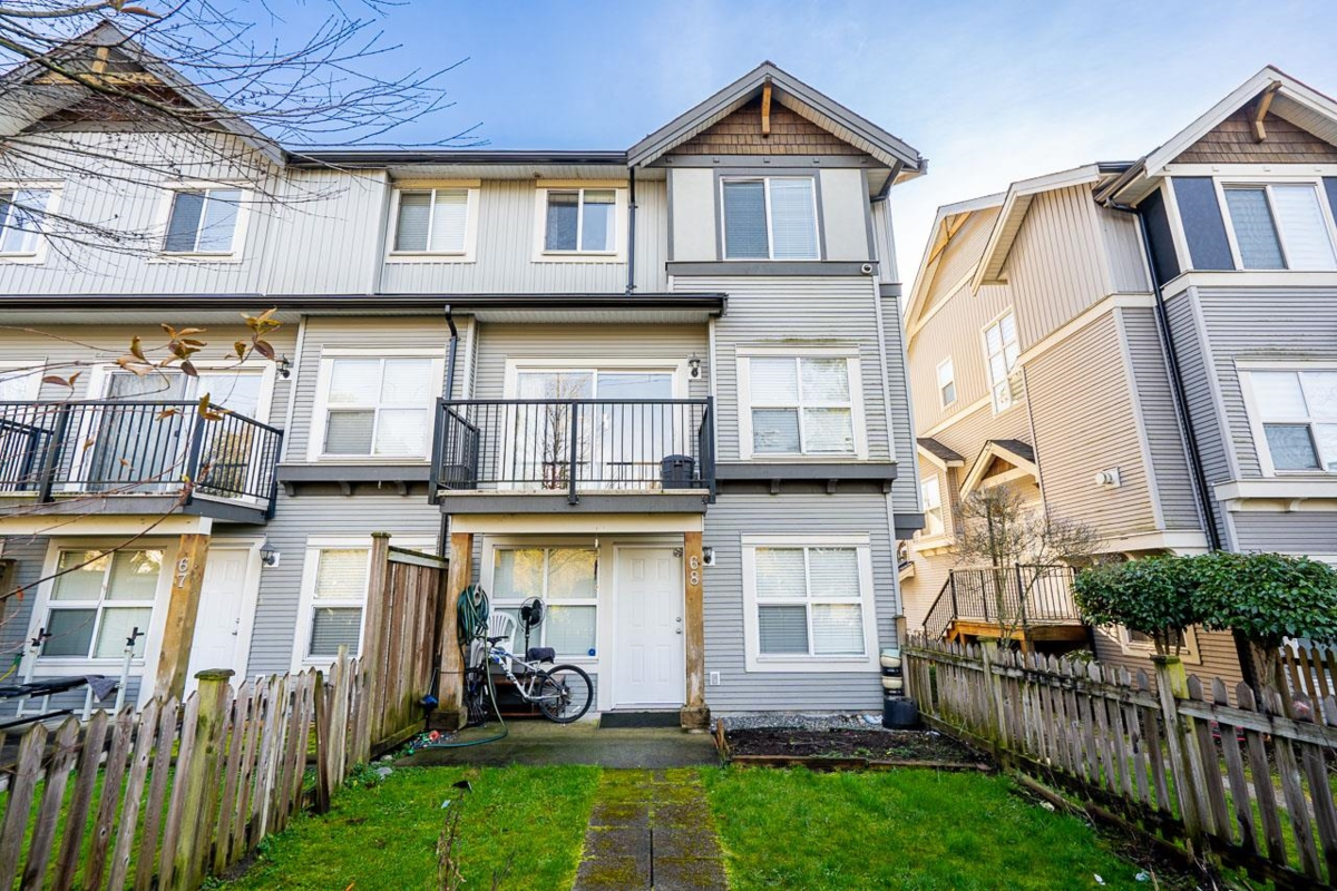 Community Amenities Photo (Clubhouse) of 68 12677 63 Avenue, Surrey, BC