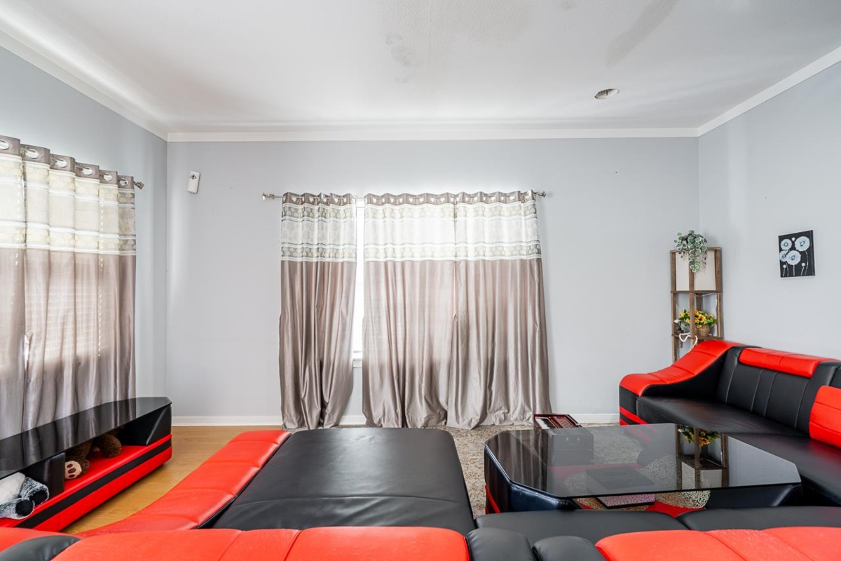 Family Room Photo of 68 12677 63 Avenue, Surrey, BC