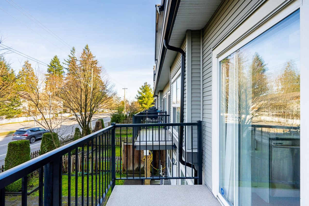 Powder Room Photo of 68 12677 63 Avenue, Surrey, BC