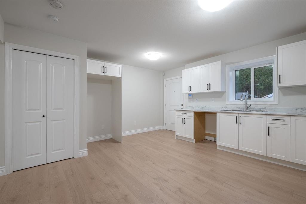 Front Yard Photo of 1342 Francis Crescent, Coquitlam, BC