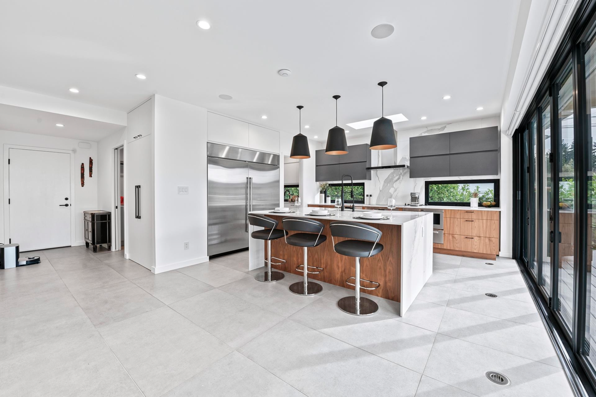 Family Room Photo of 4275 Chelsea Crescent, North Vancouver, BC