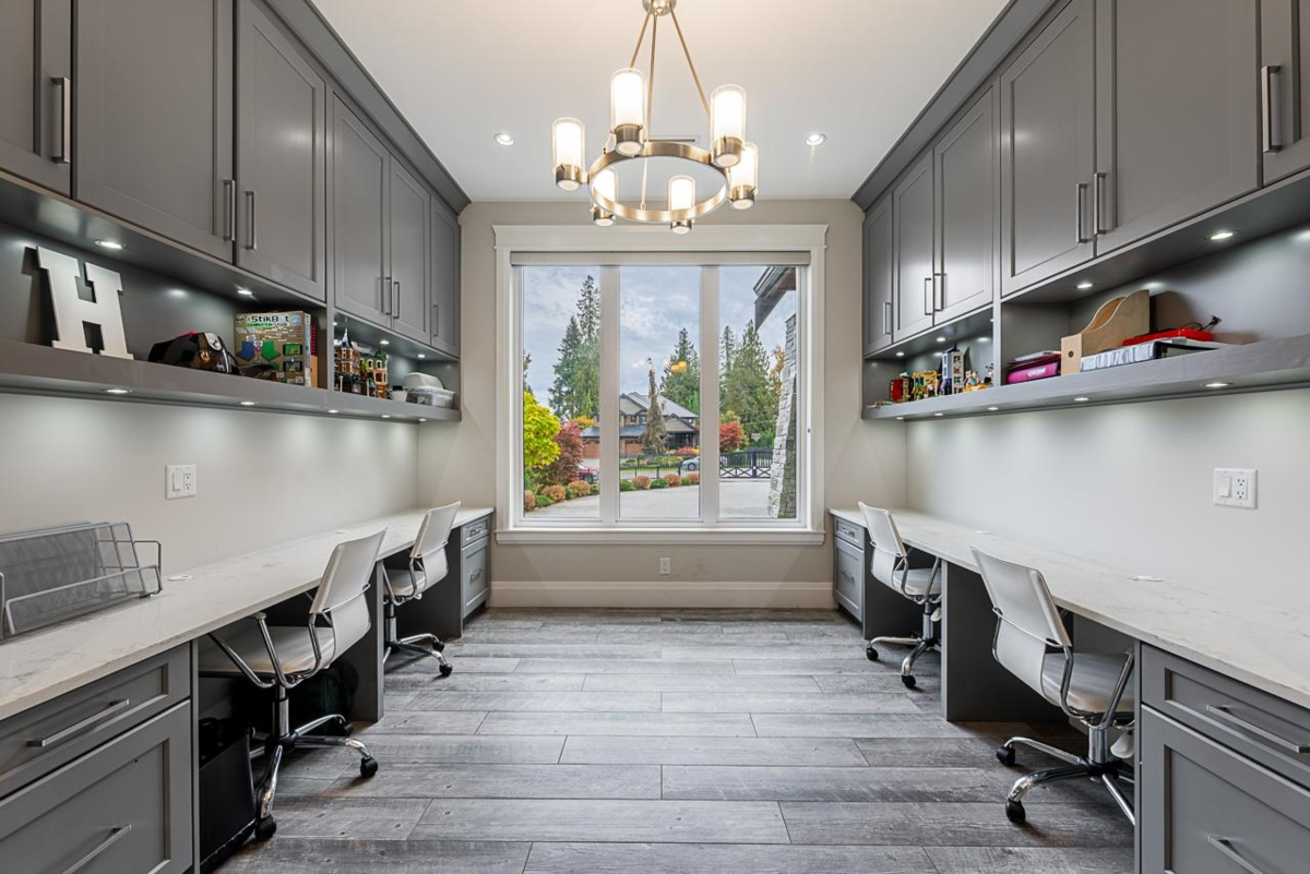 Guest Bathroom Photo of 21795 86a Avenue, Langley, BC