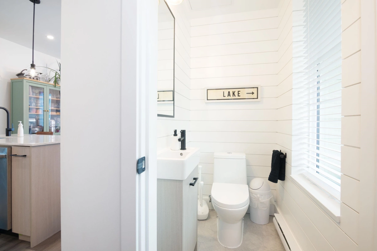 Primary Bathroom Photo of 11 7360 Crabapple Court, Pemberton, BC