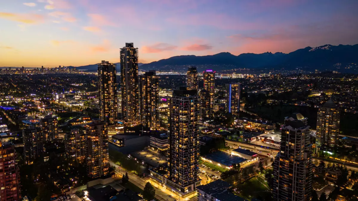 Outdoor Deck Photo of 504 2181 Madison Avenue, Burnaby, BC