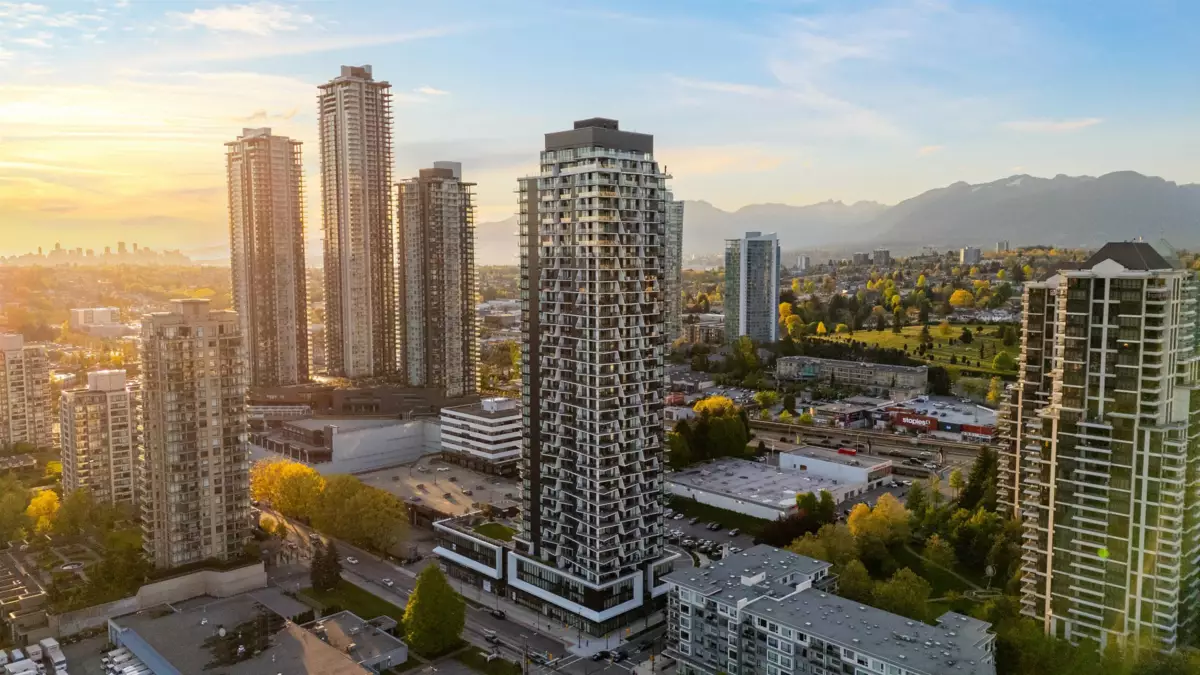 Outdoor Patio Photo of 504 2181 Madison Avenue, Burnaby, BC
