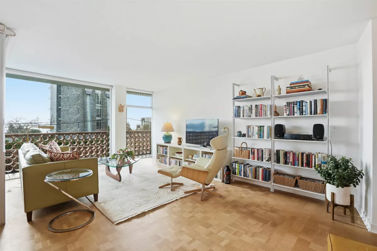 Living Room Photo of 102 2135 Argyle Avenue, West Vancouver, BC