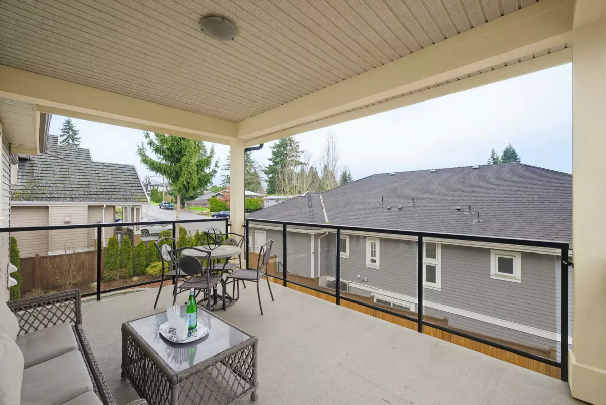 Front Yard Photo of 10876 78a Avenue, Delta, BC