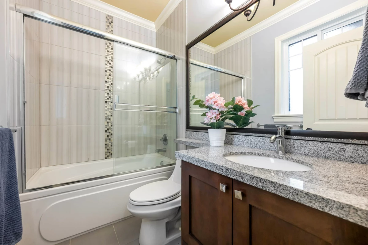 Laundry Room Photo of 10876 78a Avenue, Delta, BC