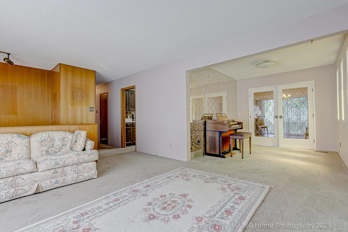 Kitchen Photo of 11515 97a Avenue, Surrey, BC