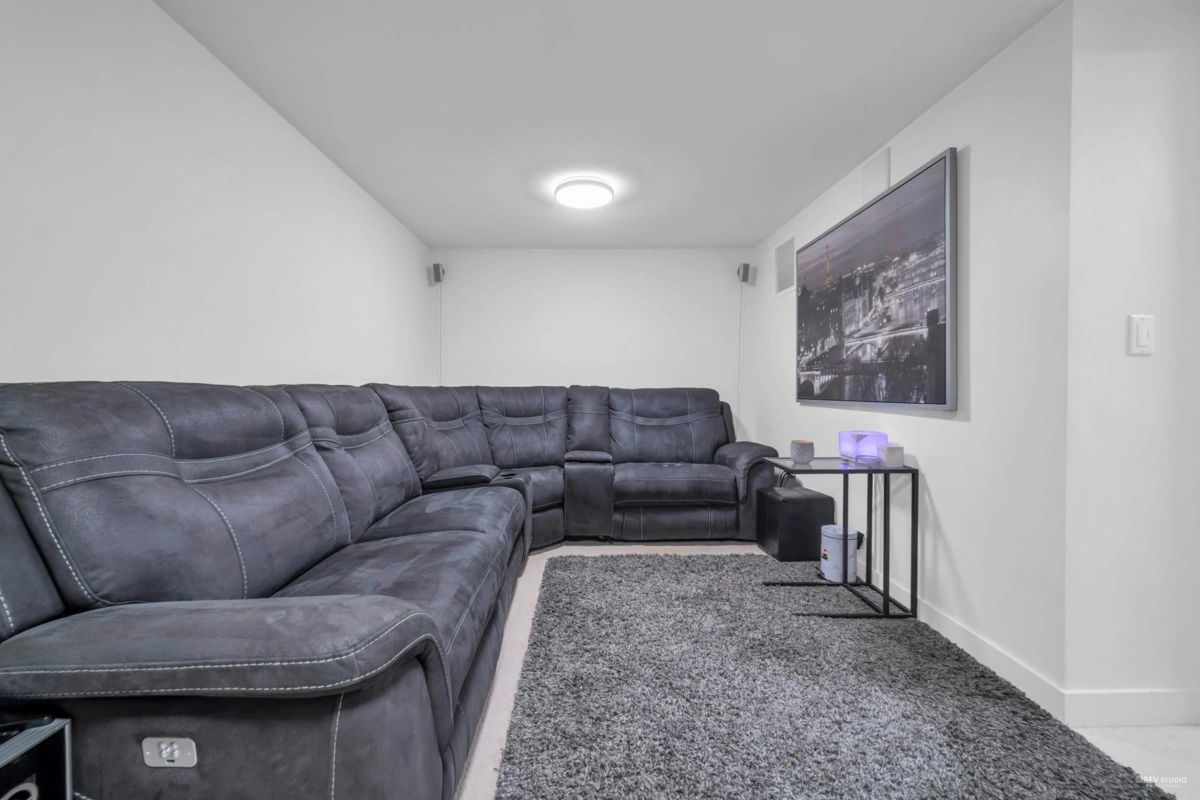 Living Room Photo of 7901 Oak Street, Vancouver, BC