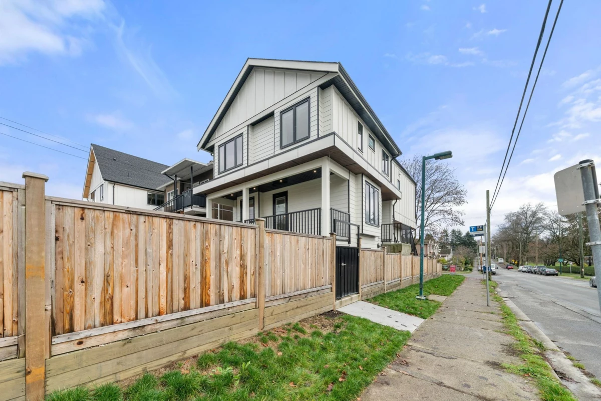 Community Amenities Photo (Clubhouse) of 3483 Adanac Street, Vancouver, BC