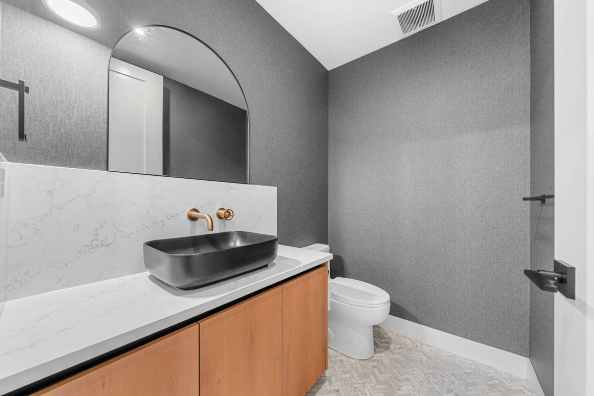 Kitchen Island Photo of 3483 Adanac Street, Vancouver, BC