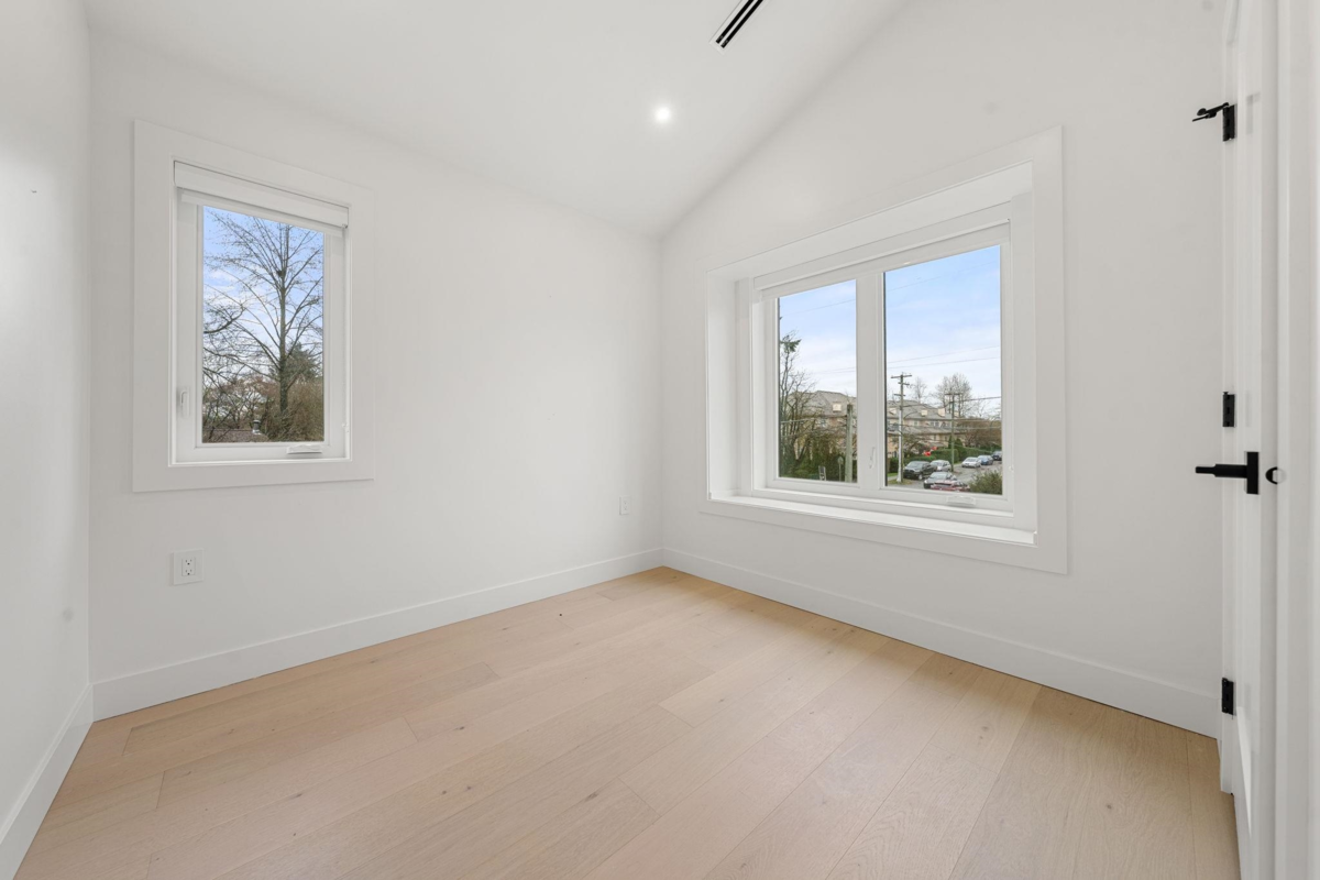 Loft / Bonus Room Photo of 3483 Adanac Street, Vancouver, BC