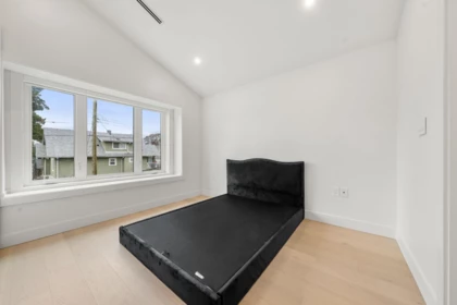 Mudroom Photo of 3483 Adanac Street, Vancouver, BC