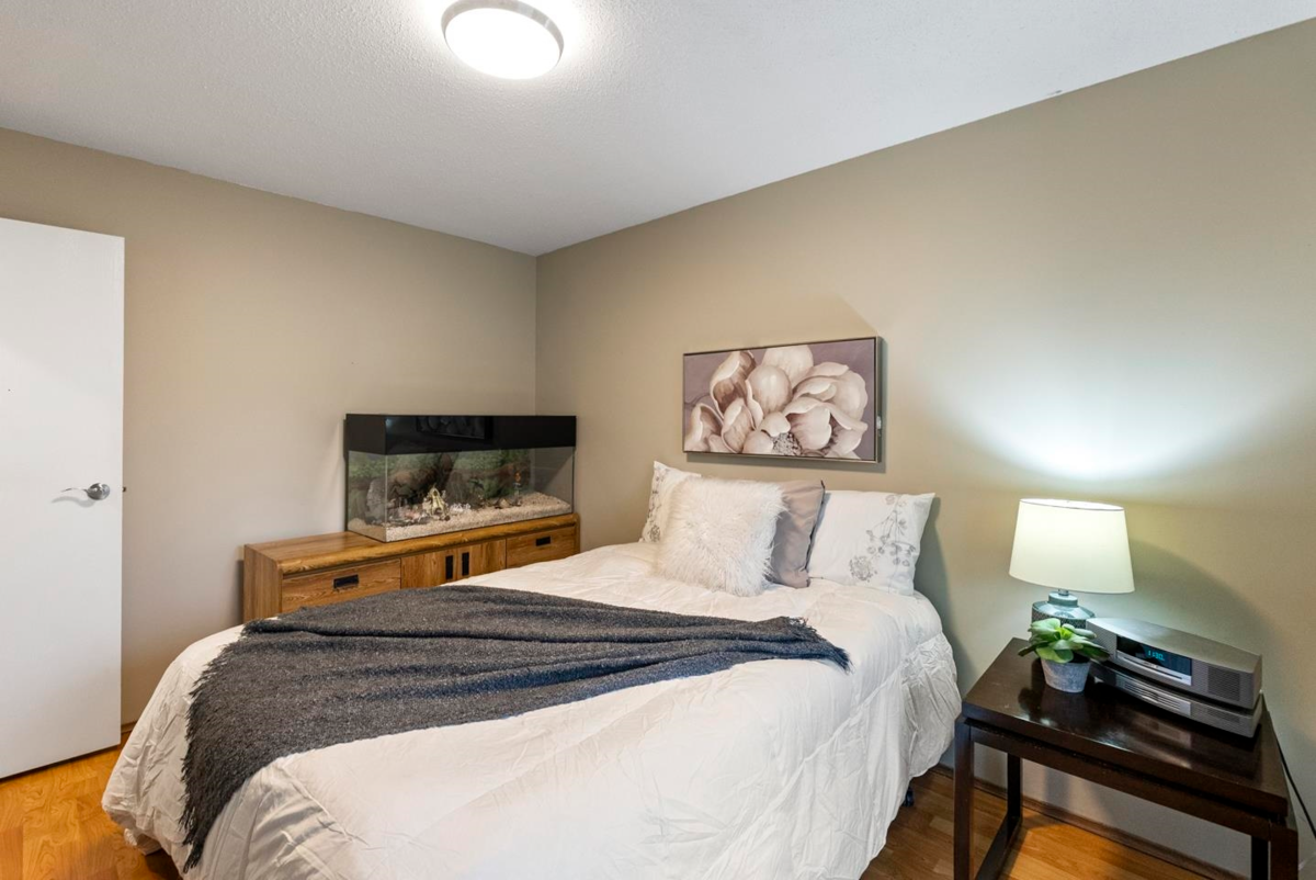 Office / Den Photo of 4 32925 George Ferguson Way, Abbotsford, BC