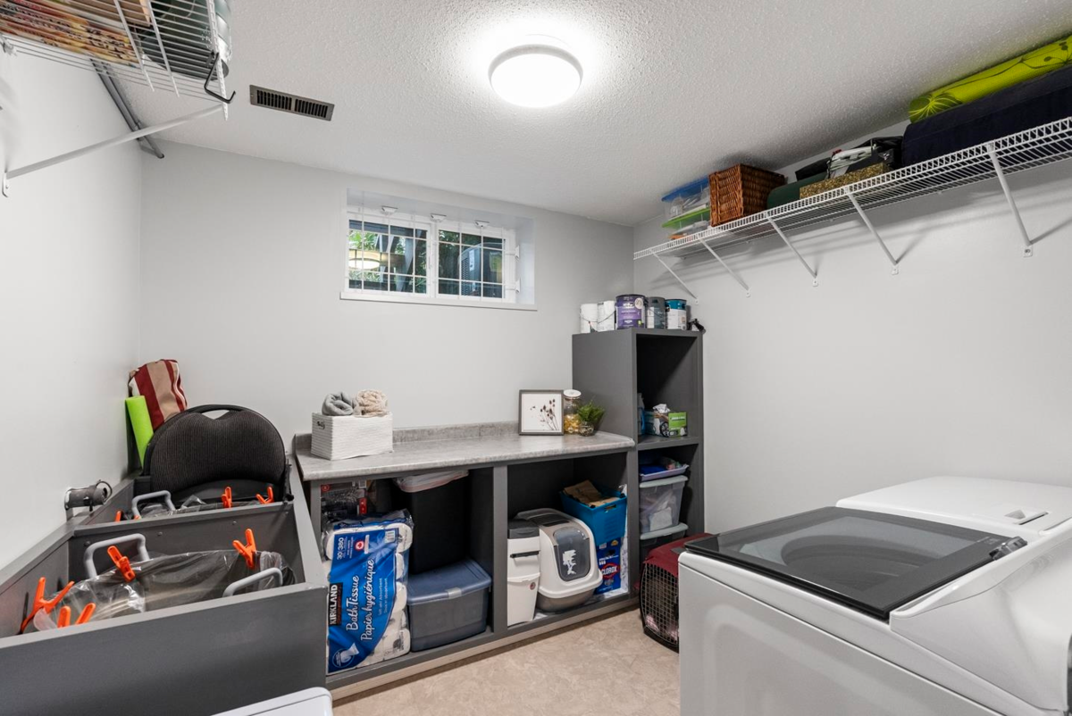 Outdoor Deck Photo of 4 32925 George Ferguson Way, Abbotsford, BC