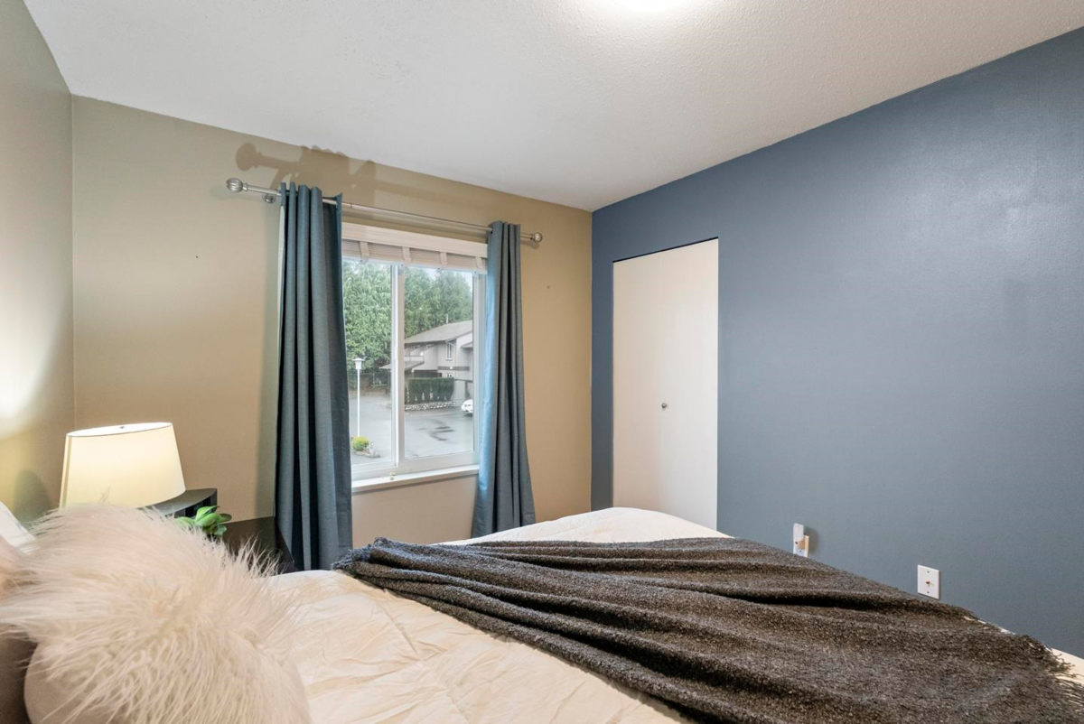 Powder Room Photo of 4 32925 George Ferguson Way, Abbotsford, BC