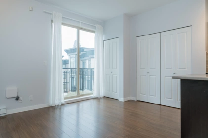 Primary Bedroom Photo of 402 10455 University Drive, Surrey, BC