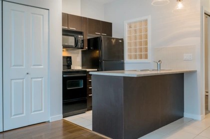 Walk-In Closet Photo of 402 10455 University Drive, Surrey, BC