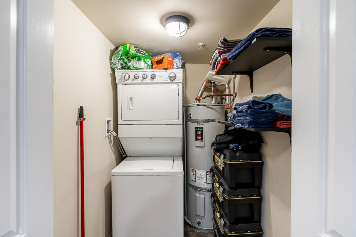 Basement Recreation Room Photo of 307 2228 Welcher Avenue, Port Coquitlam, BC