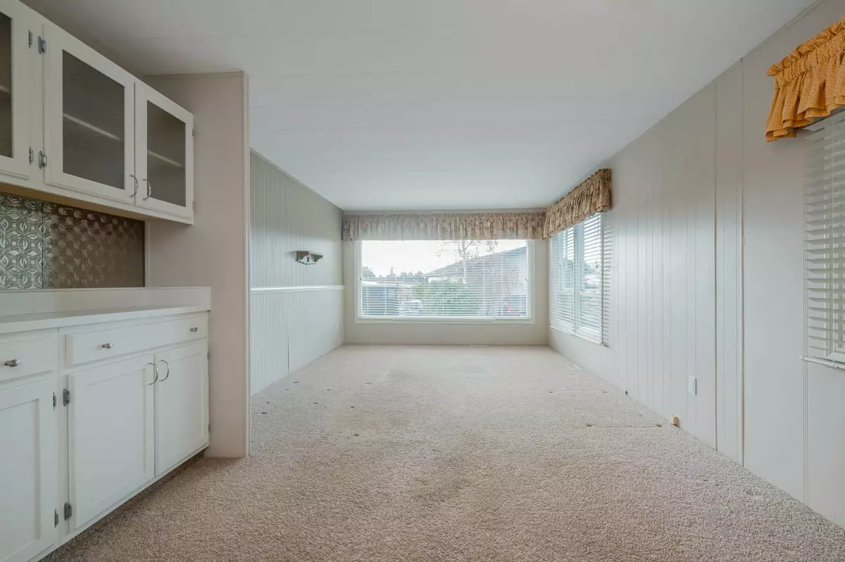 Primary Bedroom Photo of 15851 Suffolk Road, Surrey, BC