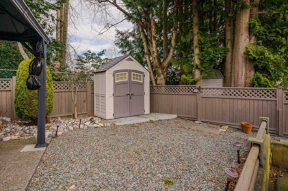 Garden / Landscaping Photo of 15851 Suffolk Road, Surrey, BC