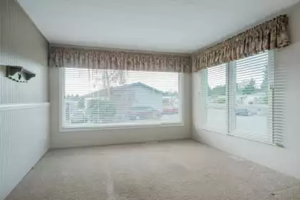 Walk-In Closet Photo of 15851 Suffolk Road, Surrey, BC