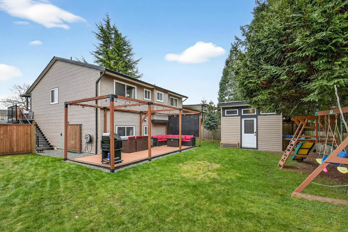 Hot Tub / Spa Photo of 5879 184b Street, Surrey, BC
