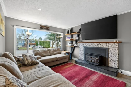 Breakfast Nook Photo of 5879 184b Street, Surrey, BC