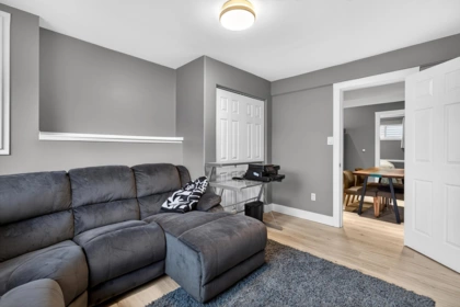 Entry Foyer Photo of 5879 184b Street, Surrey, BC
