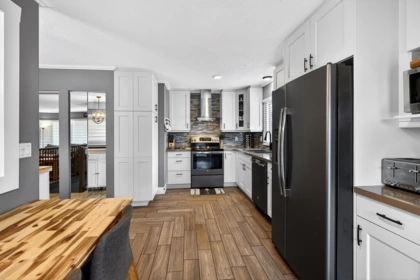 Kitchen Photo of 5879 184b Street, Surrey, BC