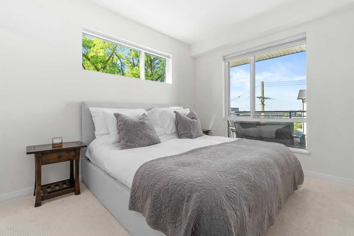 Guest Bathroom Photo of 205 615 E 3rd Street, North Vancouver, BC