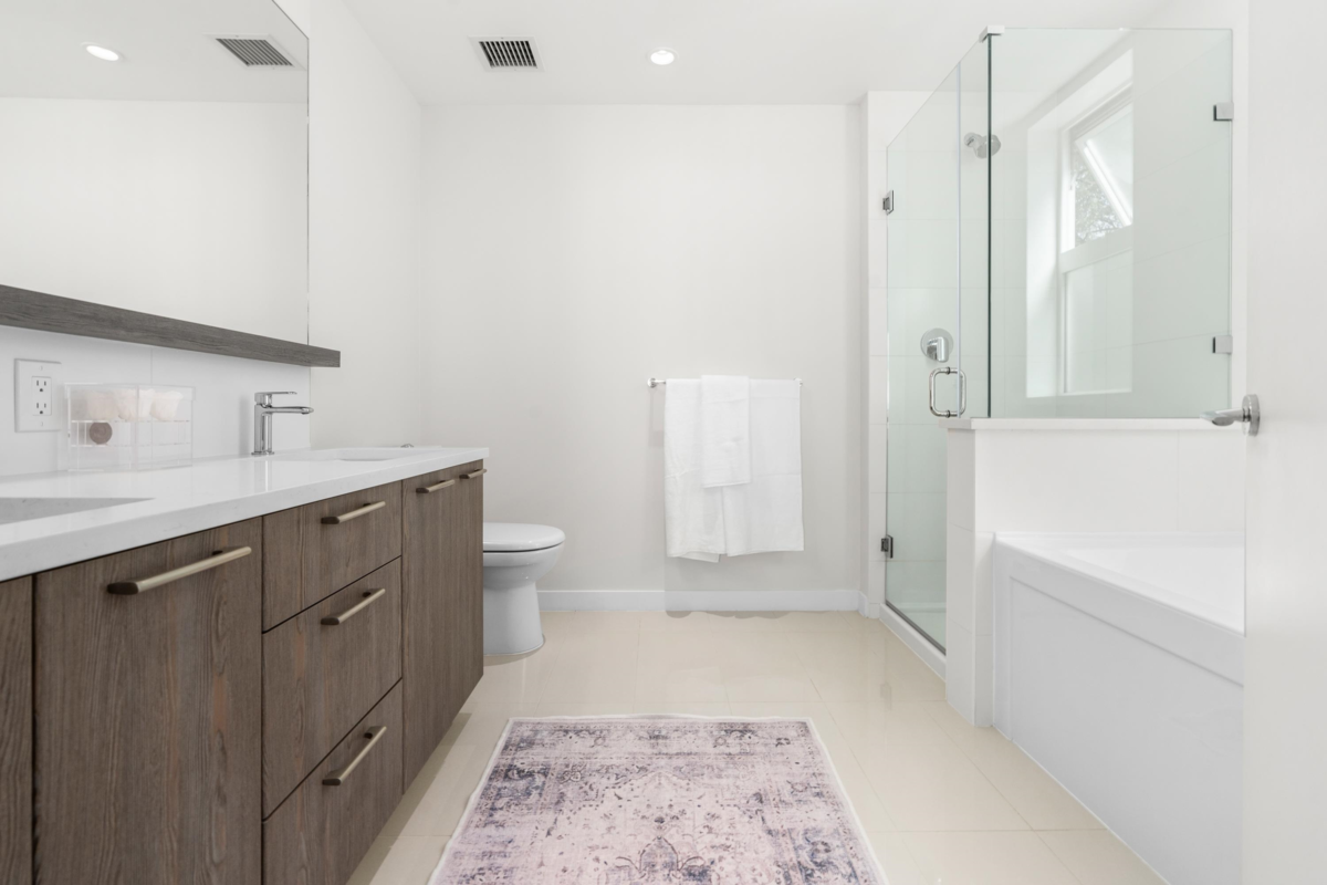 Loft / Bonus Room Photo of 205 615 E 3rd Street, North Vancouver, BC