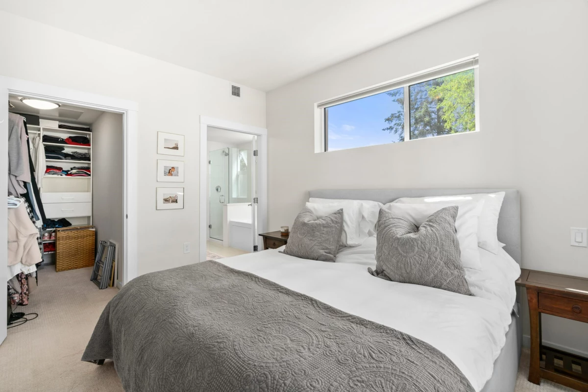 Powder Room Photo of 205 615 E 3rd Street, North Vancouver, BC