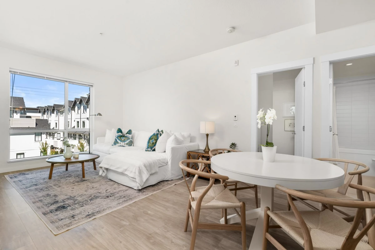 Primary Bathroom Photo of 205 615 E 3rd Street, North Vancouver, BC