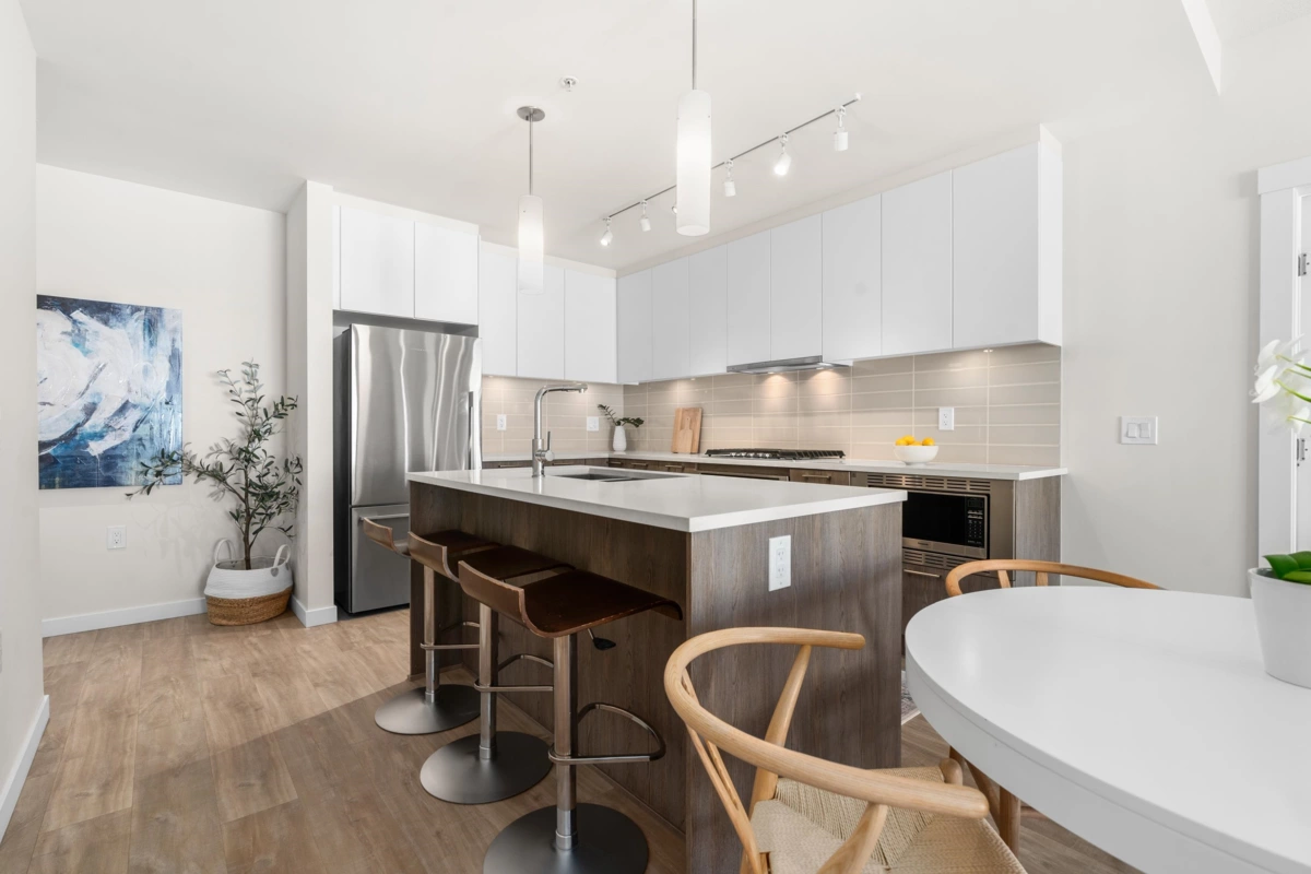 Primary Bedroom Photo of 205 615 E 3rd Street, North Vancouver, BC