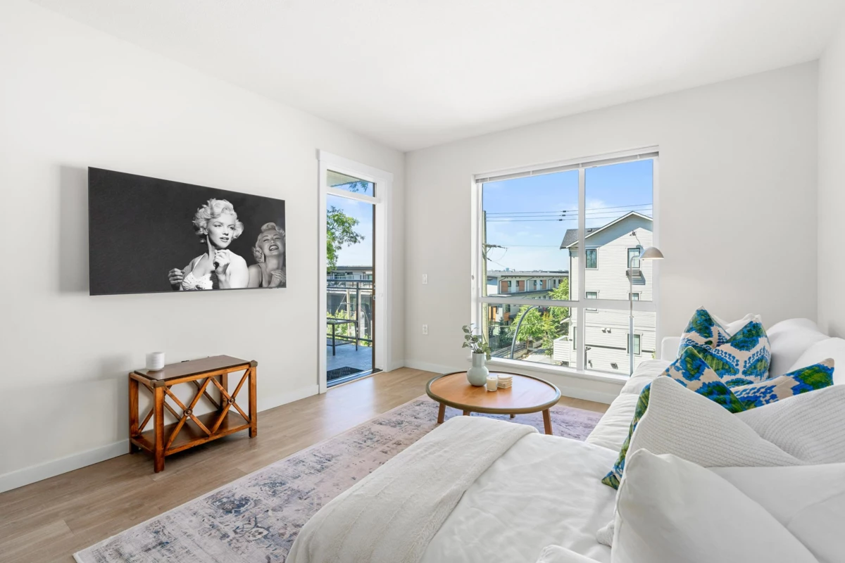 Walk-In Closet Photo of 205 615 E 3rd Street, North Vancouver, BC