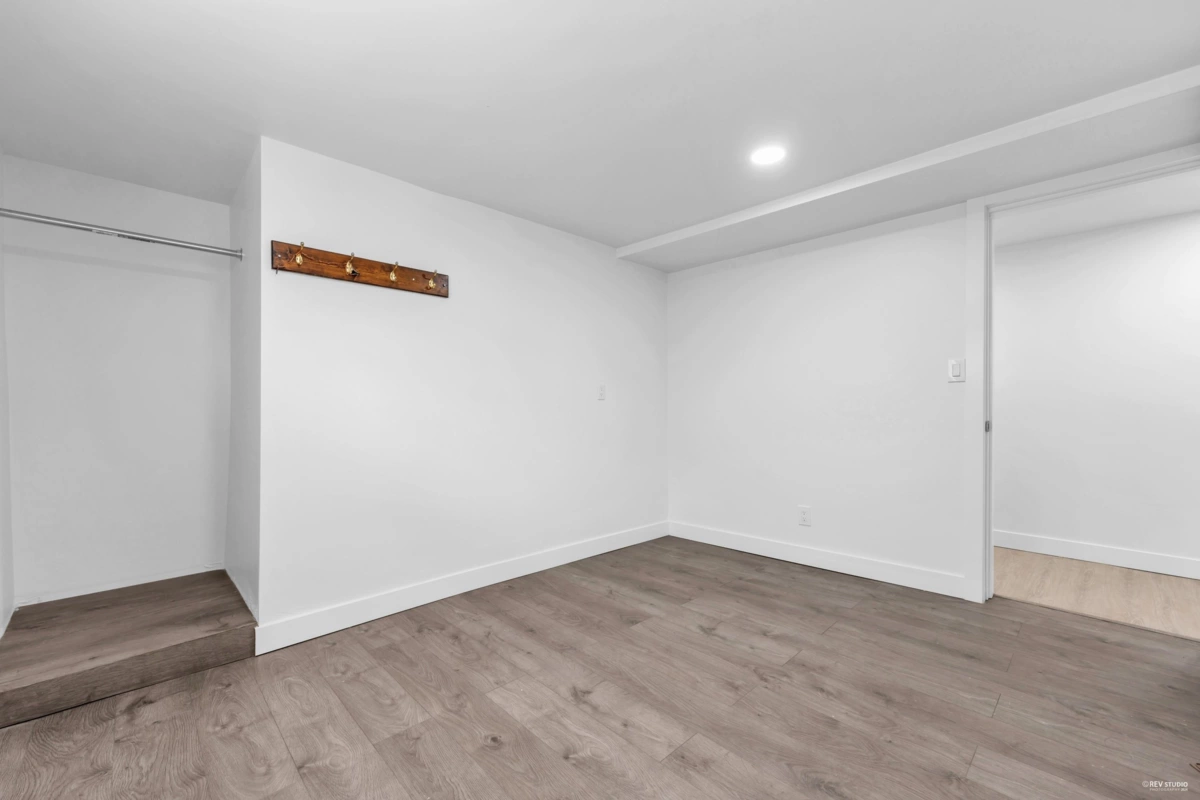 Hallway Photo of 8025 Borden Street, Vancouver, BC