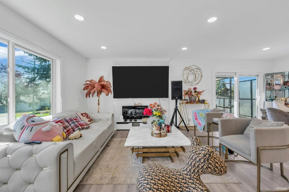 Living Room Photo of 8025 Borden Street, Vancouver, BC