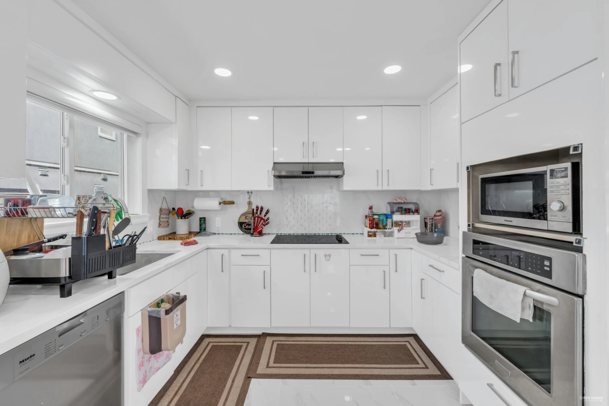 Primary Bathroom Photo of 8025 Borden Street, Vancouver, BC