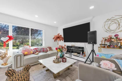 8025 Borden Street, Vancouver, BC