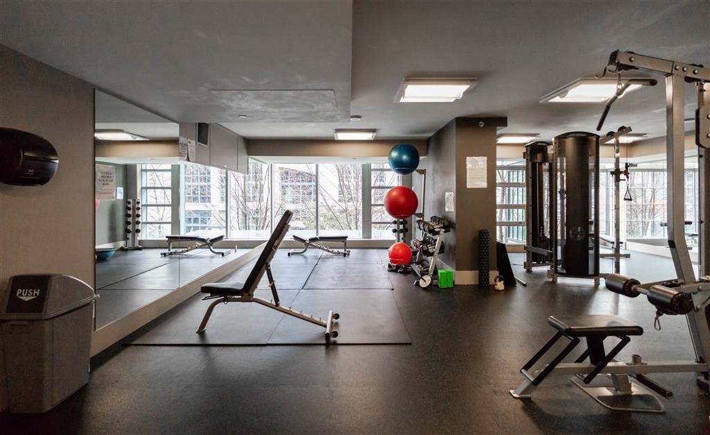 Entry Foyer Photo of 1508 1255 Seymour Street, Vancouver, BC