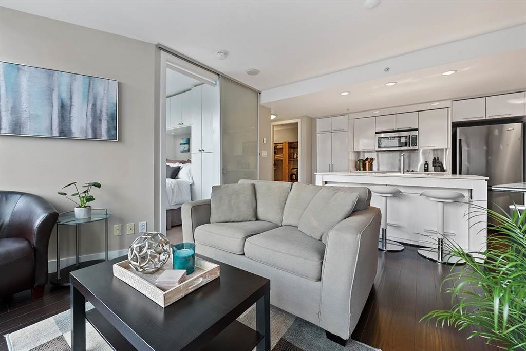 Living Room Photo of 1508 1255 Seymour Street, Vancouver, BC
