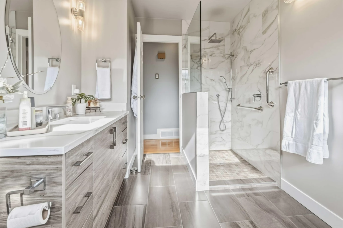 Basement Recreation Room Photo of 11078 83a Avenue, Delta, BC