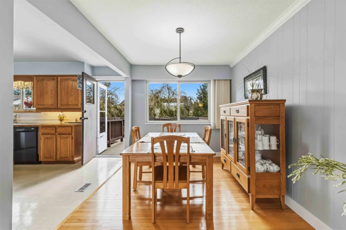 Breakfast Nook Photo of 11078 83a Avenue, Delta, BC