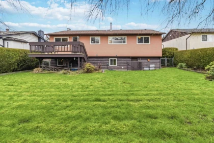 Swimming Pool Photo of 11078 83a Avenue, Delta, BC