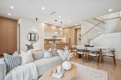1 448 W 20th Avenue, Vancouver, BC