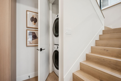 Guest Bathroom Photo of 1 448 W 20th Avenue, Vancouver, BC